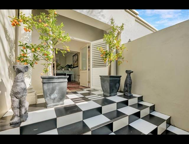 2 BEDROOM HOUSE FOR SALE IN PARKHURST
